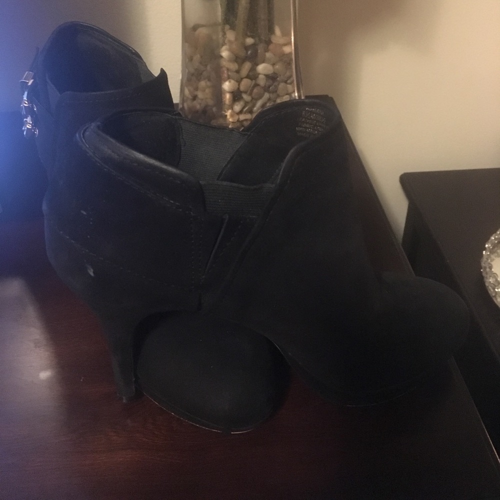 Vince Camuto black suede booties